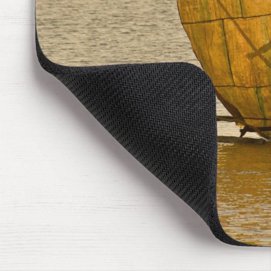 Piroguier Vezo マウスパッド (コーナー)