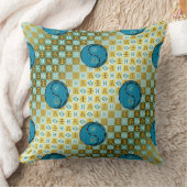 Pisces & Water Dragon Throw Pillow クッション (ブランケット)