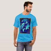 Pisces Zodiac Fish Swimming in Cosmic Waters Tシャツ (正面フル)