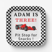 Pit Stop for Snacks – Red Race Car 3rd Party  ペーパープレート (正面)