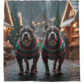 Pitbull Dogs Christmas Snow Holiday シャワーカーテン (正面)
