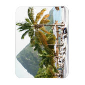 Pitonsの近くのセントルシアのビーチの日曜日のベッド マグネット (縦)