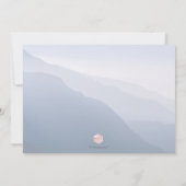 PixDezinesの牧歌的な霧の山々 招待状 (裏面)