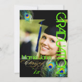 PixDezinesネオングリーンピーコックフェザーの卒業 招待状 (正面)