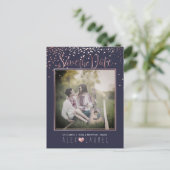 PixDezines日付救/フェイクバラ金ゴールド紙吹雪 案内ポストカード (スタンド正面)