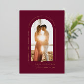 PixDezines DIY カラー バーガンディ アーチ セーブ デート 箔招待状 (立ち正面)