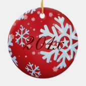 PixDezines Snowflakesベビー初めてのクリスマス セラミックオーナメント (裏面)