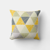 PixDezines Triangles Geometric/Yellow/Gray クッション (正面)