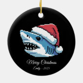 Pixel Art Shark Santa Hat セラミックオーナメント (裏面)