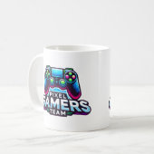 Pixel Gamersチーム – 将来のPro Gamer コーヒーマグカップ (正面左)