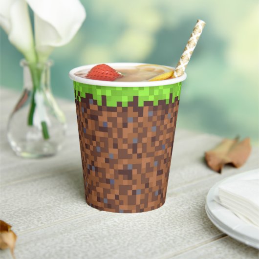 Pixel grass gamer birthday  紙コップ (インサイチュ)
