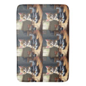 「Pixel Paws: ゲーマー子猫のアクション」 バスマット (正面縦)