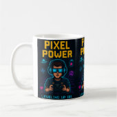 Pixel Power – IRLでレベルアップ ポスター コーヒーマグカップ (左)