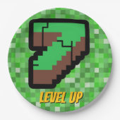 Pixelated Gamer Green Building Level Up 7 ペーパープレート (正面)