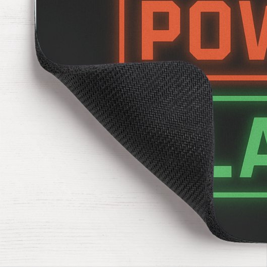 Pixels Power Play – Retro Gamer Mousepad Design マウスパッド (コーナー)