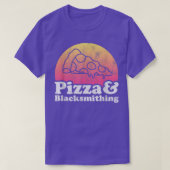 Pizza and Blacksmithing or Blacksmith Tシャツ (デザイン正面)