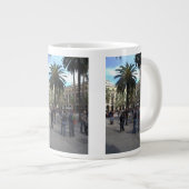 Plaça Reial、バルセロナ ジャンボコーヒーマグカップ (正面右)