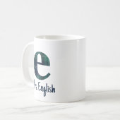 Plaidプリント小文字eイニシャルと名前 コーヒーマグカップ (正面左)