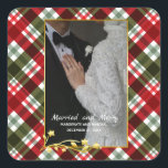 Plaid Christmas 2写真結婚したとメリー スクエアシール<br><div class="desc">クリスマスフォト結婚したとメリーゴールドフォイルホリデーカード</div>