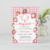 Plaid Coquette Berry Sweet Baby Shower Blush Berry 招待状 (スタンド正面)