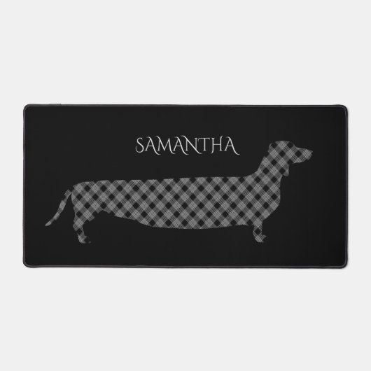 Plaid Dachshund on Black Personalised デスクマット (正面)