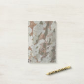 Plane tree camouflage looks bark pattern n ポストイット (デスク上)