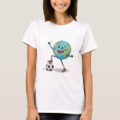 Planet Earth playing soccer Tシャツ (正面)