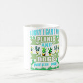 Plants And Dog Lover Gardener Funny Gardening And  コーヒーマグカップ (正面右)