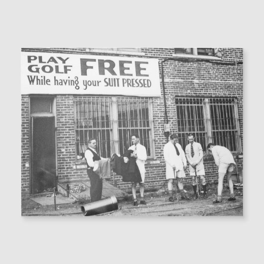 Play Golf Free (While Having Your Suit Pressed) Po (正面)