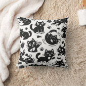 Playful Black Cat Silhouette Pattern Throw Pillow クッション (ブランケット)