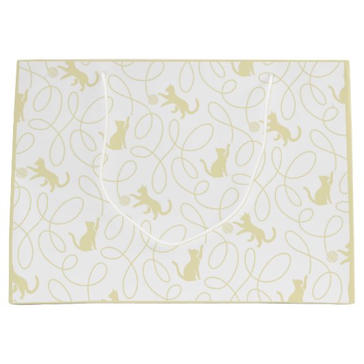 Playful Cat and Yarn Ball Pattern Light Beige ラージペーパーバッグ (正面)