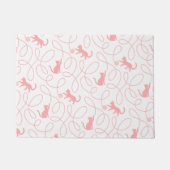 Playful Cat and Yarn Ball Pattern Light Coral Pink ドアマット (正面)