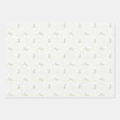Playful Cat and Yarn Ball Pattern Light Sage Green ラッピングペーパーシート (正面3)