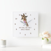 Playful Giraffe Tongue Out Wall Clock Custom Text スクエア壁時計 (ホーム)