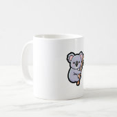 Playful Koala – Cute Kawaii Illustration コーヒーマグカップ (正面左)