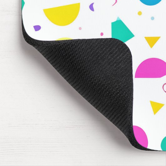 Playful Neon Memphis Geometric Retro Pattern マウスパッド (コーナー)