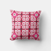 “Playful Pink Throw Pillow クッション (正面)