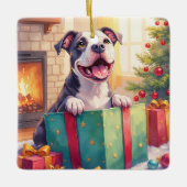 Playful Pitbull Opening Christmas Gifts Holiday セラミックオーナメント (正面)