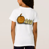 Playful Pumpkin with Three Spooky Ghosts Tシャツ (裏面)