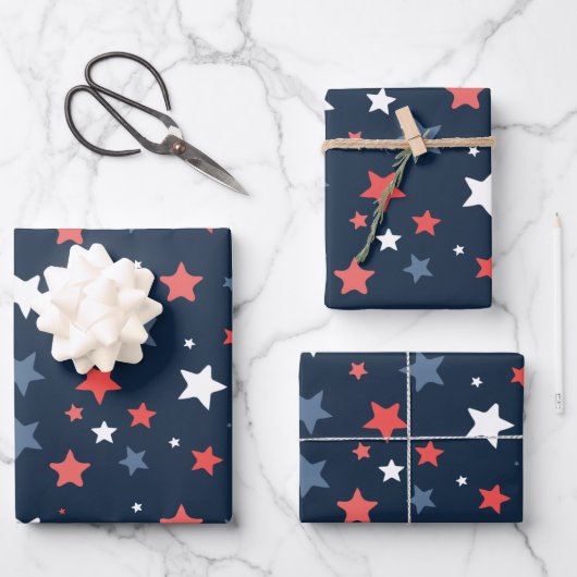 Playful Red White Blue Star Gift Wrap ラッピングペーパーシート (正面)