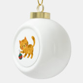 Playful Tabby Cat Christmas Ornament セラミックボールオーナメント (右)