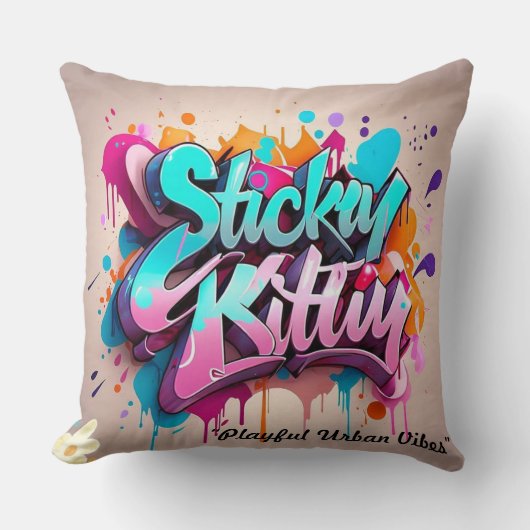 “Playful Urban Vibes” クッション (正面)