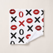 Playful XO & Red Lips Modern Love Pattern バスタオルセット (ウォッシュタオル)