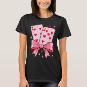 Playing Cards 6 7 Of Hearts 67 Six Seven Meme Bow Tシャツ (正面)