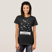 Playing Harmonica Player Harmonica Instrument Tシャツ (正面フル)