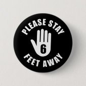 Please Stay 6足 遠くに 缶バッジ (正面)