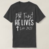 Plot Twist He Lives Cross Funny Christian Easter D Tシャツ (デザイン正面)