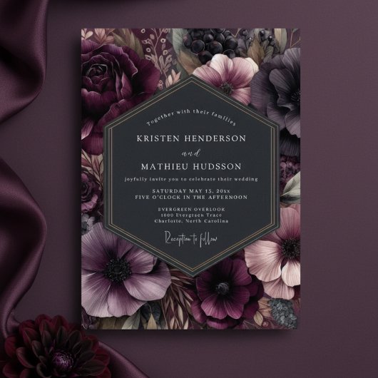 Plum Floral Moody Romance Wedding 招待状
