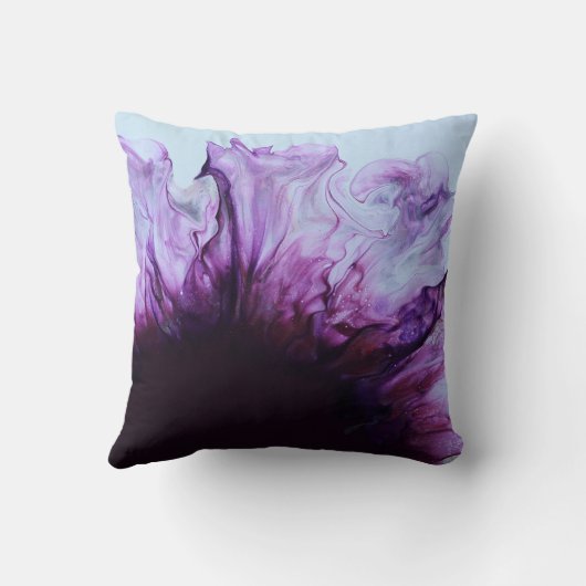 Plum Gorgeous Throw Pillow クッション (裏面)