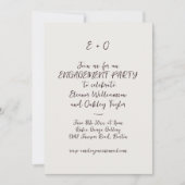Plum Handwritten Script Initials Engagement Party 招待状 (正面)